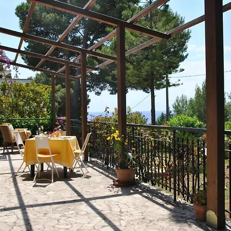 Villa Ambra Tra Mare E Natura Vila *